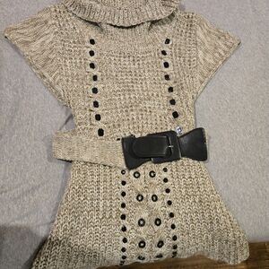 Women's Sweater with Black Belt